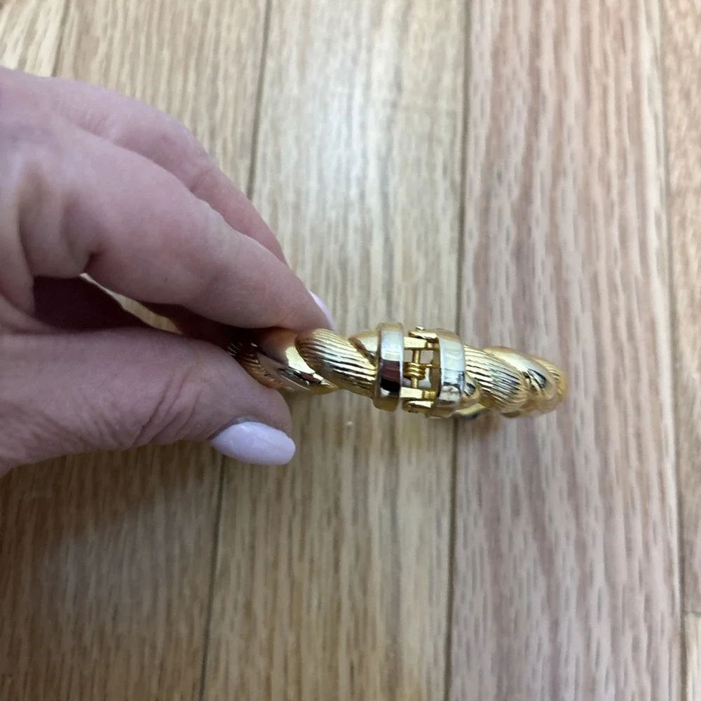 Gold Tone Twisted Cable‎ Bypass Hinge Cuff Bracelet Chunky Statement Ribbed Rope